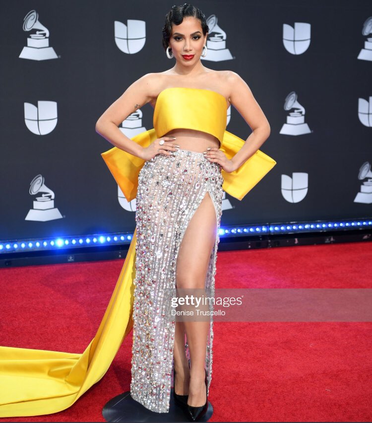 AnittaTodayR's tweet photo. ‘Estou trabalhando muito para dar a melhor performance da minha vida’. —  Anitta sobre sua perfomance no Latin Grammy. https://t.co/fiPel5gReO