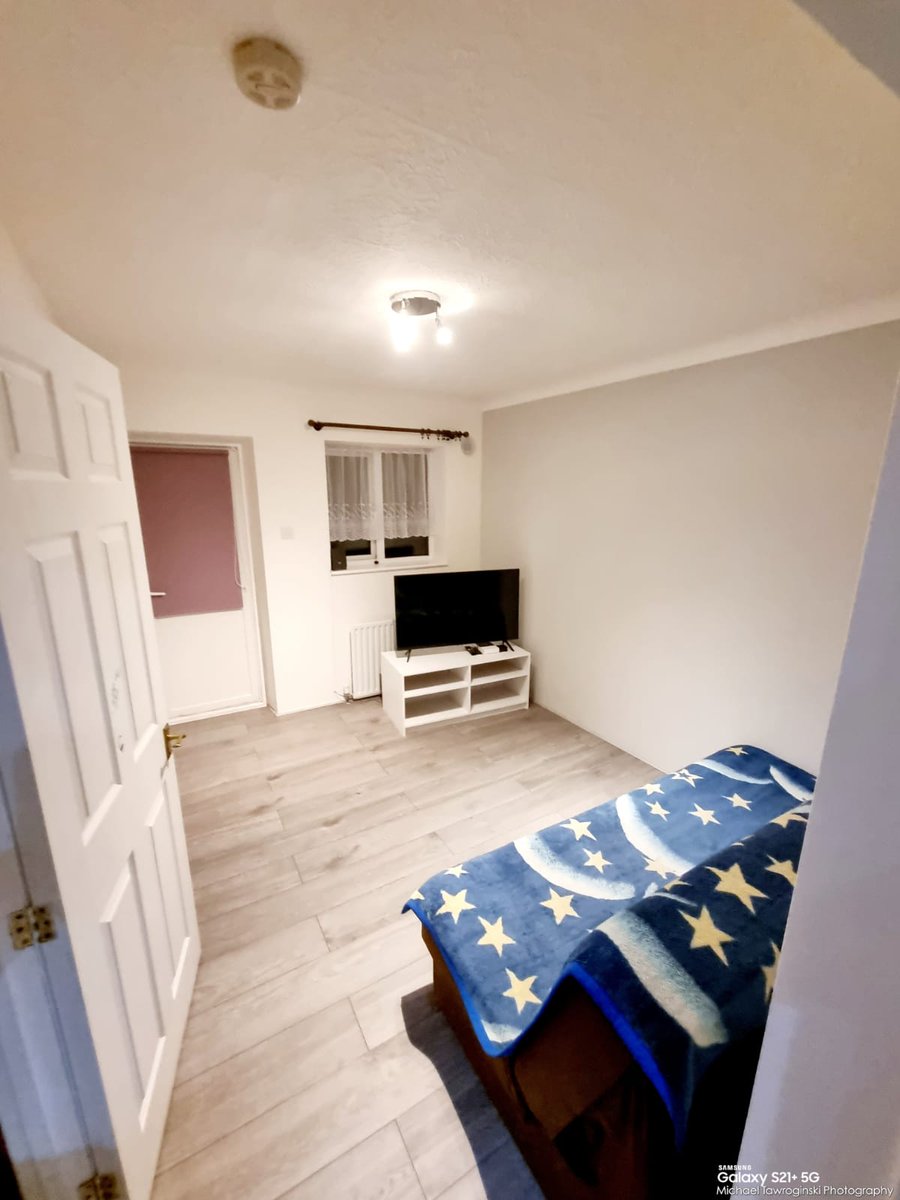 VMpropertyDIY's tweet image. Continue our house refurbishment !🏡 💪  #slough #greatprogress #ourhouse #teamwork @mtawroginska Alexander @tawroginski @ewatawroginska 🙂🙂🙂👍👍👍👌 @vodafoneuk ☎️ @samsunguk 📱 #withGalaxy fot. #s21plus 📱