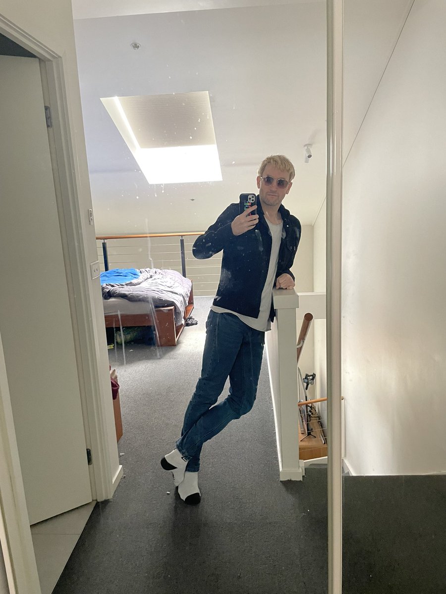 djmelbau's tweet photo. Just hanging around on a Monday - wishing it was Tuesday already #mondaythoughts #MondayMotivation #Mondayvibes #gaymelbourne #melbournegay #singlegayman #gayaustralia https://t.co/r5Fga5YU5J