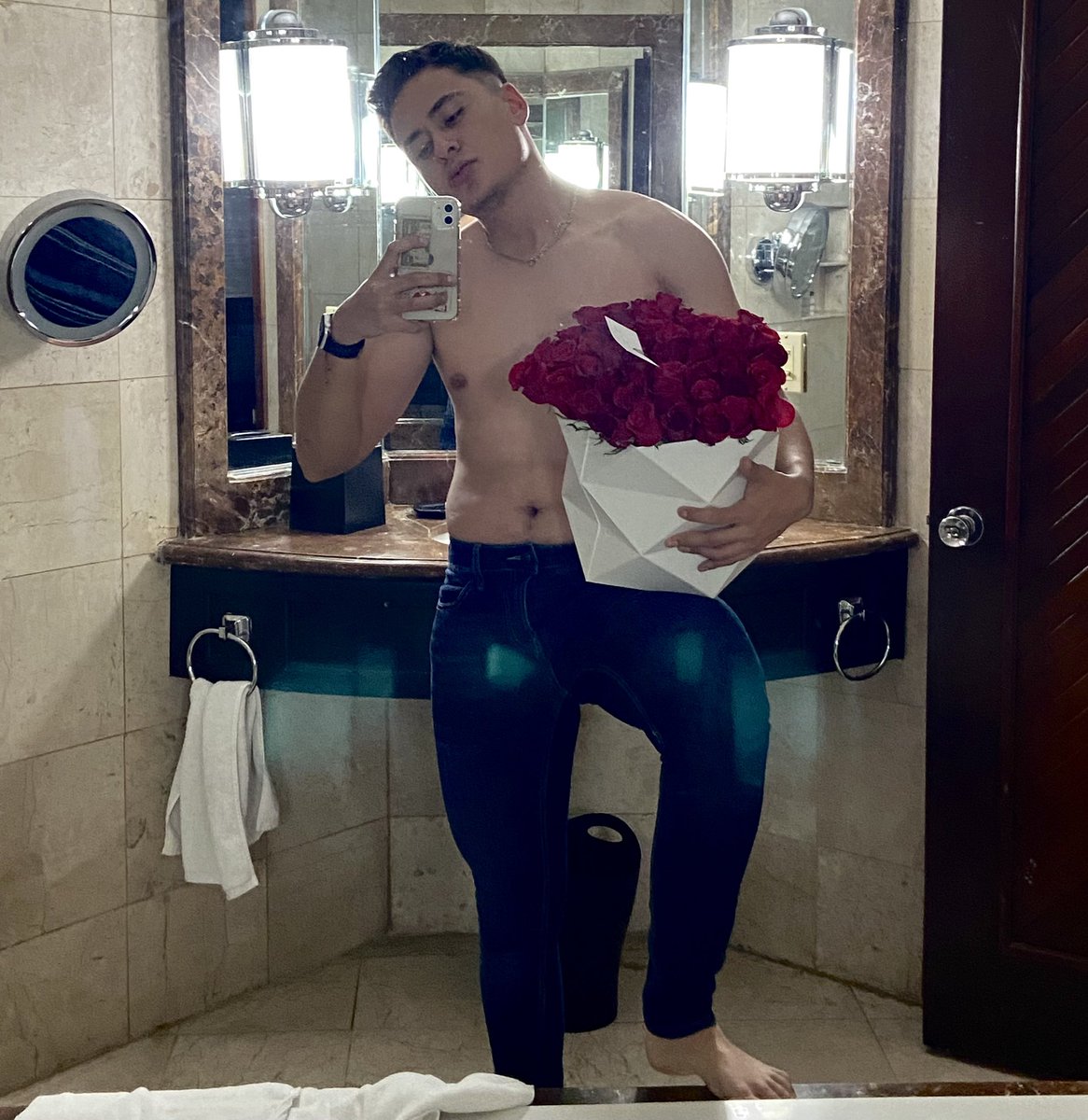 rauIvarela's tweet photo. Donde te quieran con pancita allí es 🥰 https://t.co/yIVfuVSEFo