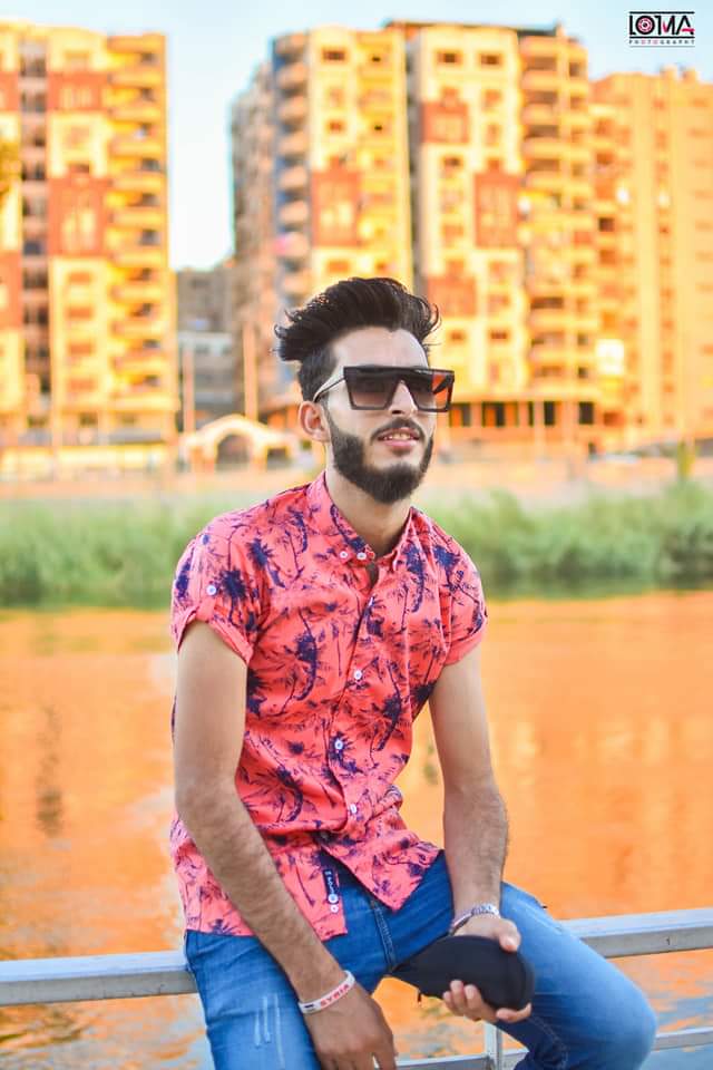 -
هَذه الحَياة تحتاجُ وحُوشاً لقد افقدتنا برائتنا .