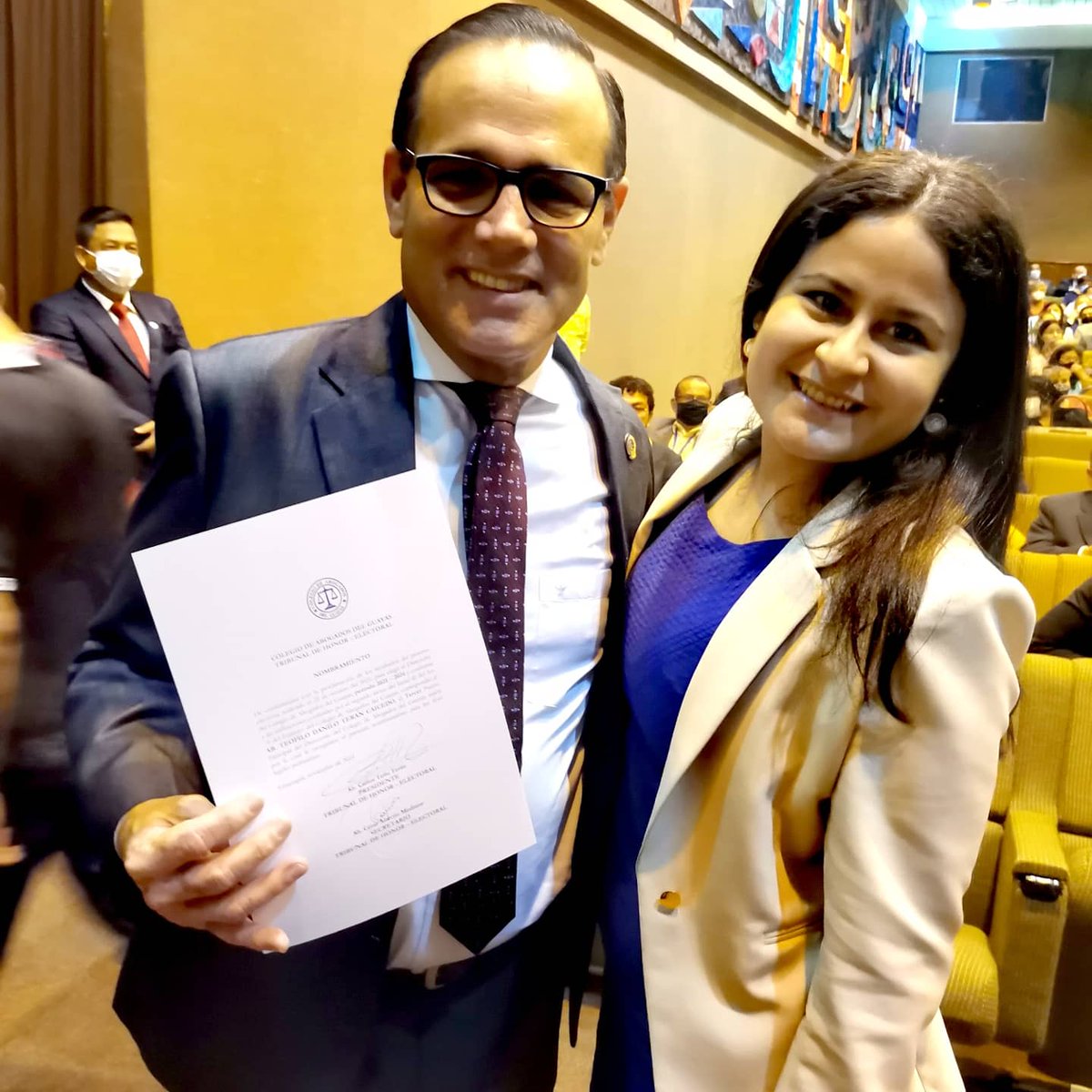 El Jueves 11 de Noviembre, se posesionó formalmente, el nuevo Directorio del <a href="/OficialCAG/">Colegio de Abogados del Guayas</a>, precedido por su Presidente <a href="/abgfabianyanez/">Fabián Yanéz Barrera</a>, ¡DIOS los bendiga en su gestión!