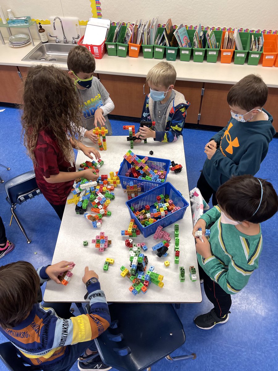 MrsBaezteaches's tweet photo. Indoor recess #qrspride https://t.co/xO4ggiBSUe