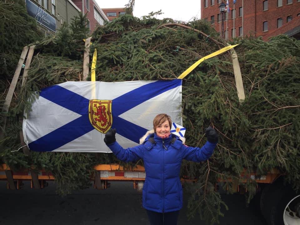 HeatherRankinMe's tweet photo. I’m so excited to be performing with my friends @BeolachMusic at the tree-lighting ceremony on the #Boston Common on December 2nd at 8pm AST! @Keontebeals will also be performing. I’m very happy to take part in the journey of the @TreeforBoston this year. 🎄 https://t.co/1twDM3Nj5B