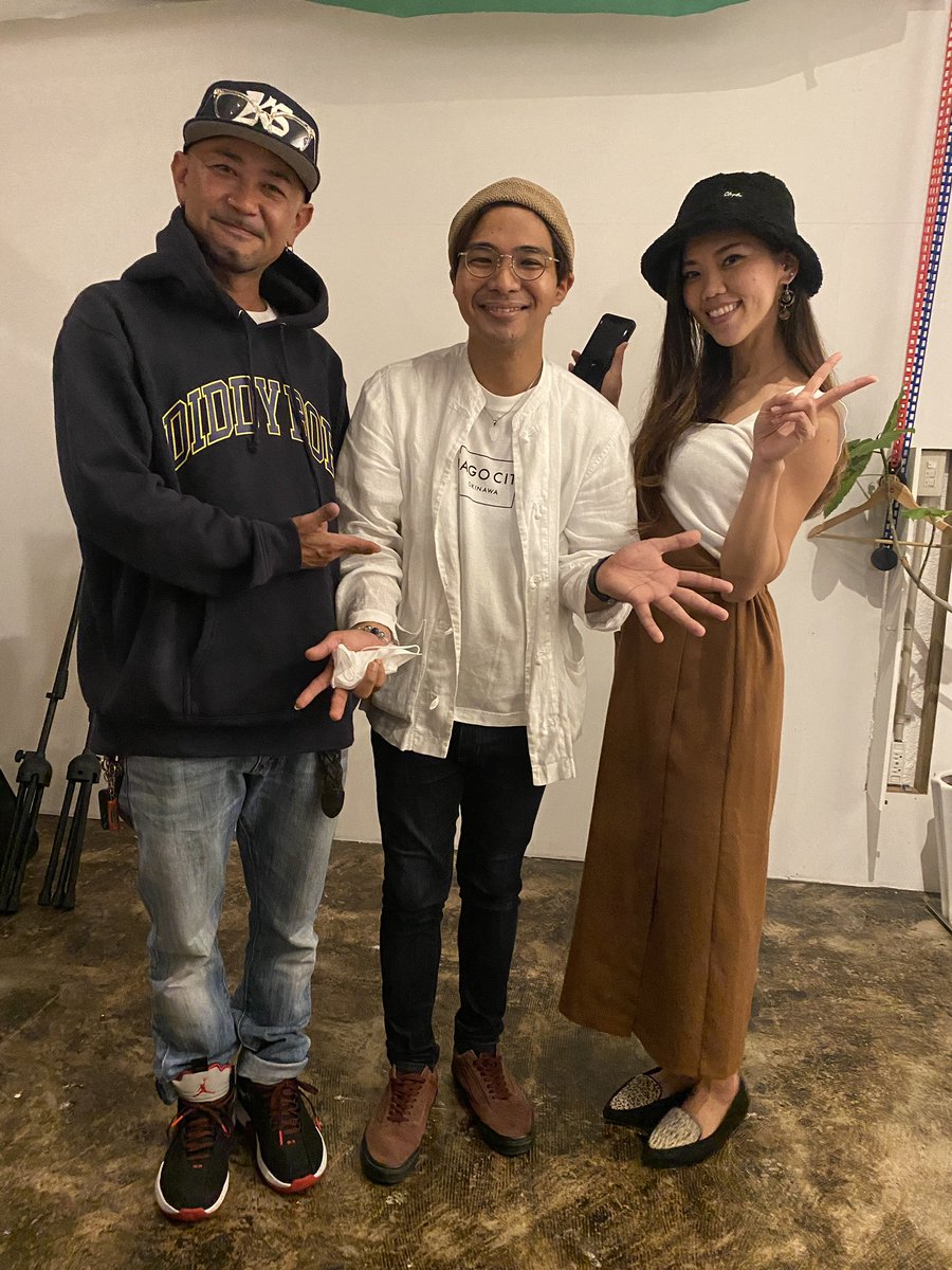I-VANさんに声をかけて頂き、

11月27日（土）
「SO IT GO（ソイゴ）」さんの1周年記念パーティーに出演させて頂ける事になりました✨

民謡でも、またR∞2として発表した
「THINSAGU」を
PLATYさん＆YonaYuuさんをお迎えしてお届けします‼️🙏

ぜひ遊びにいらして下さい🌴

🗾宜野湾市真栄原1-1-18 2F