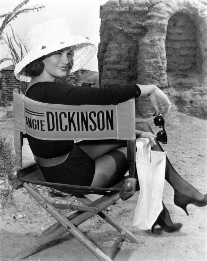 Angie Dickinson on the set of Rio Bravo (1959, Howard Hawks). pic.twitter.c...