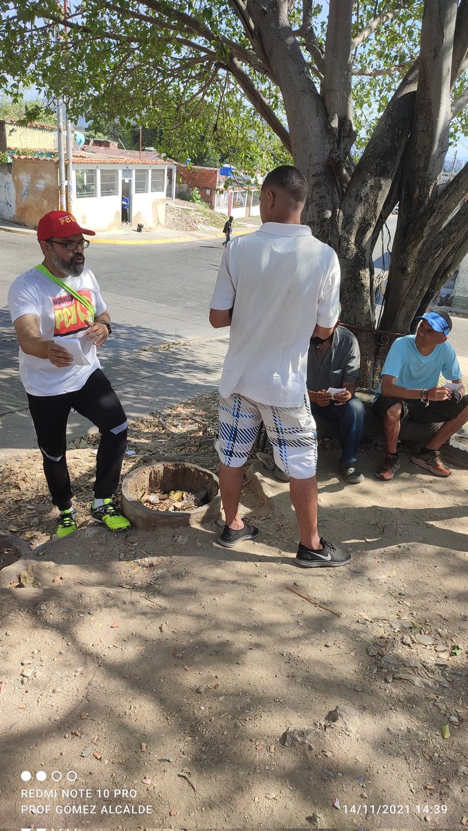 juana_volcan's tweet image. #ElProfeGómezEsMiGallo y vamos en la recta final para ganar la alcaldía de #Naguanagua y ponerla al servicio de la gente,apoyemos al Profesor Carlos Gómez! Vota por el PCV🐓