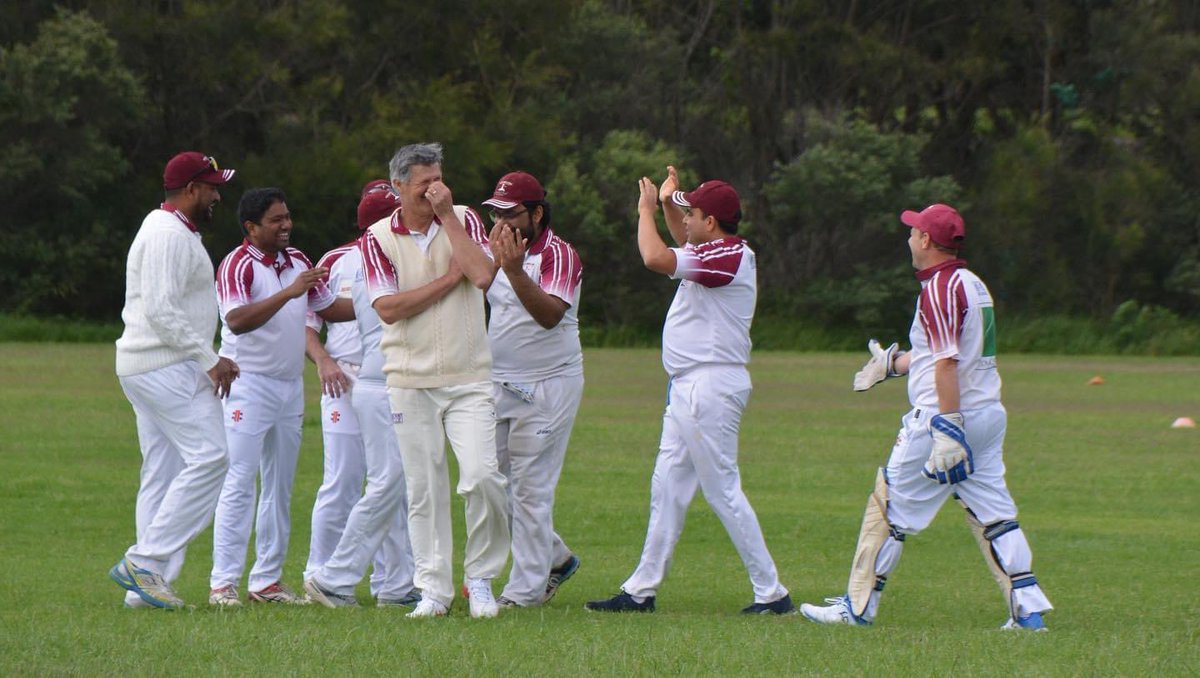 The old fella in the centre facing the camera just took his 600th wicket for Wollongong 
Congratulations <a href="/jasonwelsh11/">Jason Welsh</a> a fine achievement 
<a href="/WollongongDCC/">Wollongong Cricket Club</a> 
#cricketillawarra