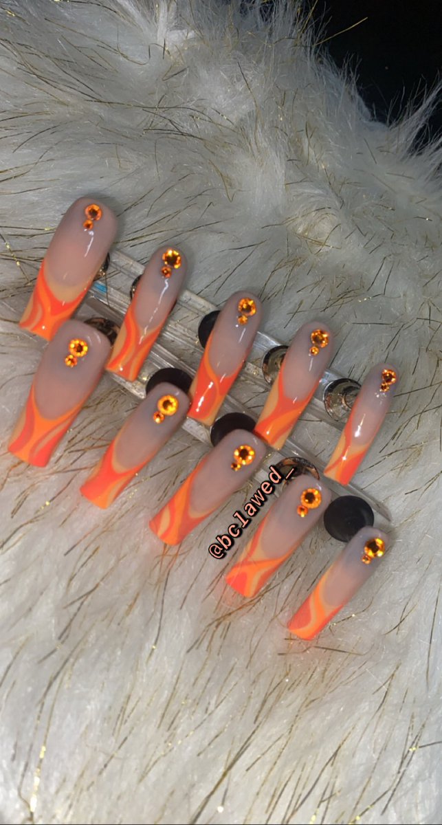 b_clawed_'s tweet photo. Press ons 💓 dm to make an order
•
•
#starkville #msu #starkvillenailtech #nailtech #columbusms #columbusnails #columbusnailtech #tupelonails #tupelonailtech https://t.co/r2PmhAoWJs