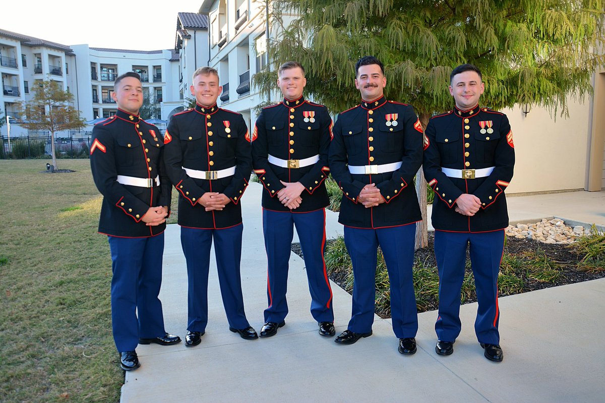 TreyPittman20's tweet photo. Marine Corps ball 2021 was a success!! https://t.co/QX57woyq71
