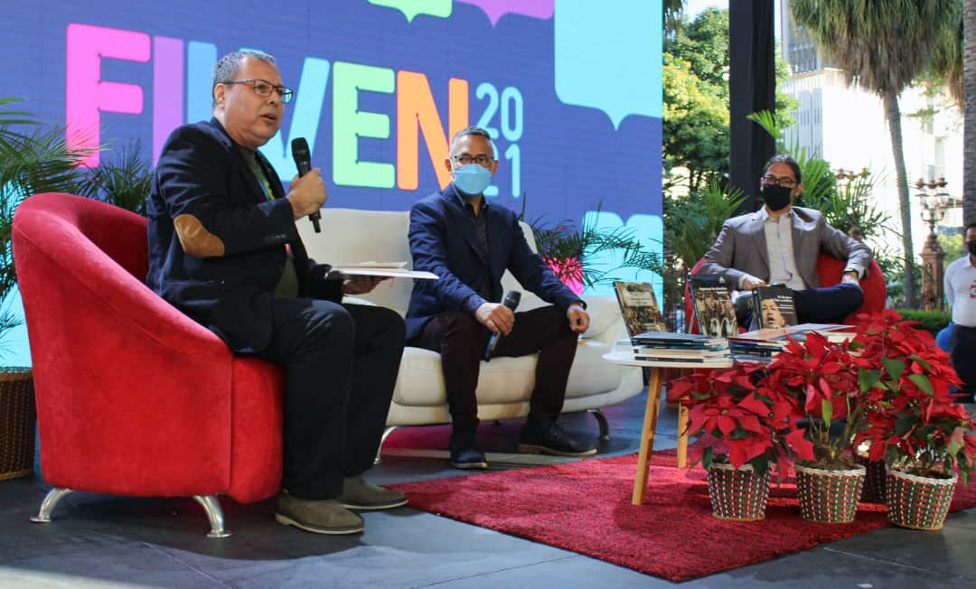 NicolasMaduro's tweet photo. ¡Venezuela! Realizamos una extraordinaria jornada dominical donde participamos en la entrega del Premio Nacional del Libro, la clausura de la FILVEN, celebramos la hazaña de #LaOrquestaMásGrandeDelMundo y cumplimos con nuestro acostumbrado balance de la lucha contra la Covid-19. https://t.co/ClaTlkMgiu