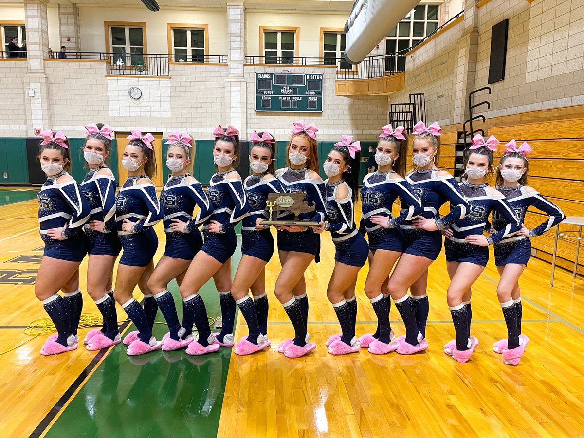 RocklandCheer's tweet photo. Congratulations to these hard working ladies!🔥🔥🔥🔥

South Regional Division 4 Champions!!! Highest Score of the South out of 31 Teams!!!! Thank you to all of our fans who came out to support us!!!
#teamworkmakesthedreamwork https://t.co/e5XjfLbq71