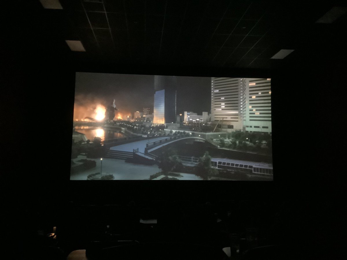MyKaiju's tweet photo. Great fun with old and new friends and food watching the Big G at the Alamo Drafthouse in Brooklyn  #GodzillaReturns #GodzillavsBiollante #Godzilla https://t.co/7SwsjyORBq