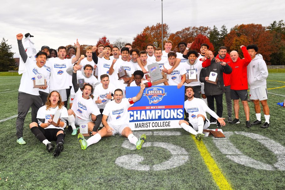 coach_vigg's tweet photo. Champions!  Deserved. #notdoneyet https://t.co/RCyQO3eo2d