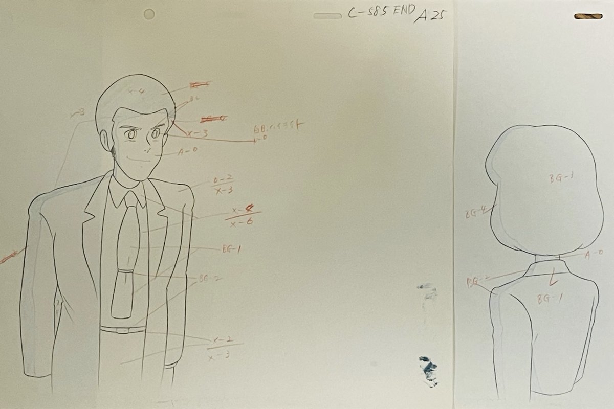 C-585 北の塔に幽閉されているクラリスの前に現れるルパン。台詞は「こんばんわ 花嫁さん」。
#篠原征子 さんの原画担当カット。
タイムシートは折目がボロボロで触っただけで崩れる状態。
かなり傷みが激しいので、展示は無理かも…。
#ルパン三世
#カリオストロの城
