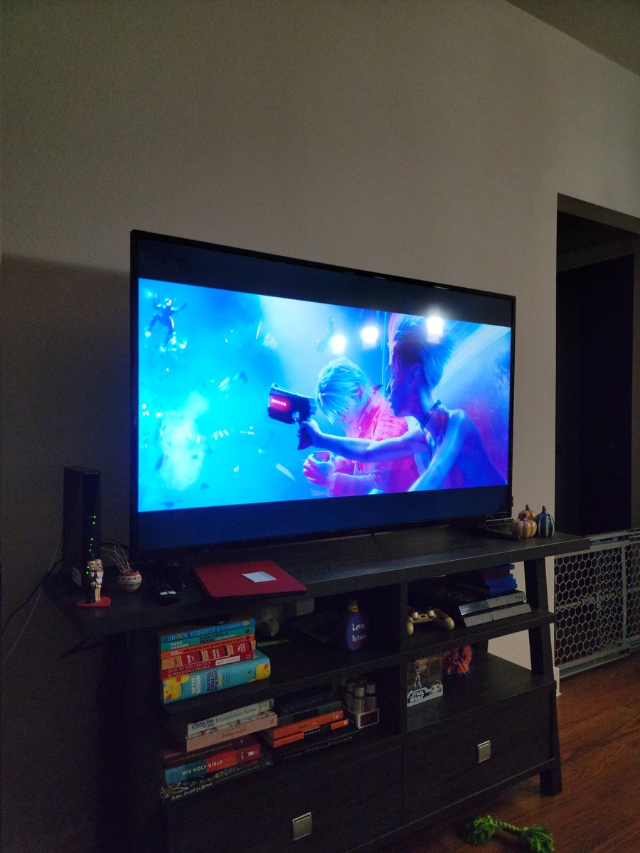 houston_pumas's tweet image. Watching the future of the #Metaverse. @readyplayerone #firsttotheegg