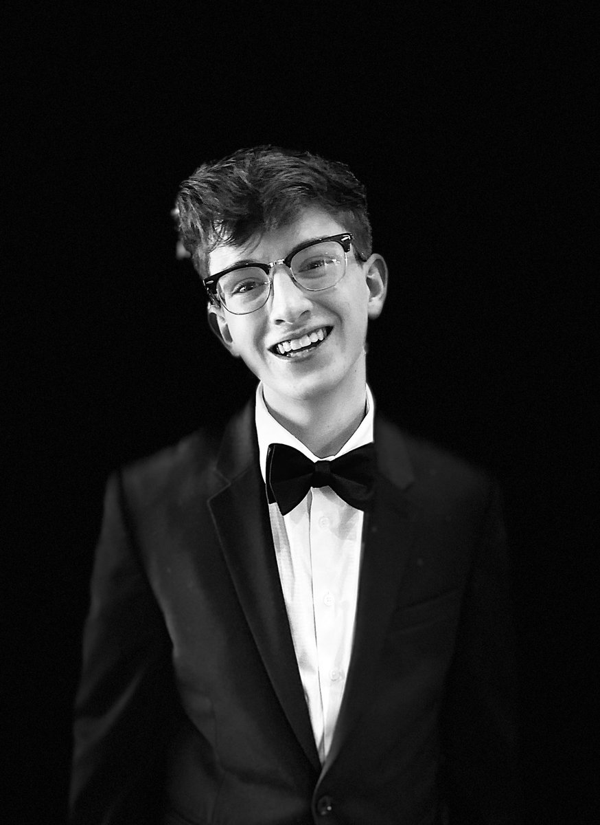 afosdick's tweet photo. Less than 25 minutes until Elgin Youth Symphony Orchestra’s first in-person concert since November 2019 and I couldn’t be more excited to watch my favorite cellist perform♥️#musicmatters #eyso https://t.co/dyoItQal6A