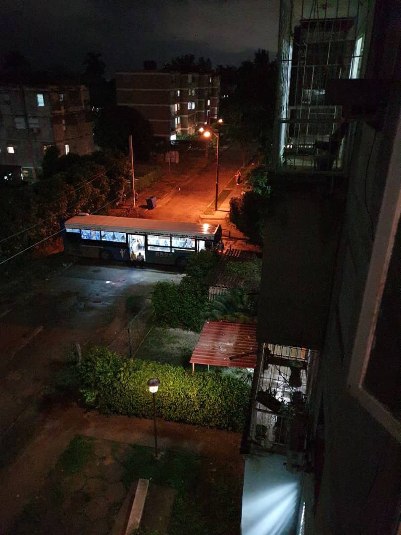 MagJorgeCastro's tweet photo. ⚠️⚠️Último minuto⚠️⚠️

En esta situación se encuentra la calle del dramaturgo Yunior García!!
#VergüenzaNacional #15NCuba https://t.co/vu7UUVcJ7B
