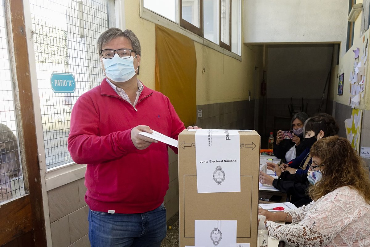 ElTiempodeAzul's tweet photo. ELECCIONES | Juntos se impuso en las Legislativas. https://t.co/OEGI5WmwhJ https://t.co/P8MnQ1p184