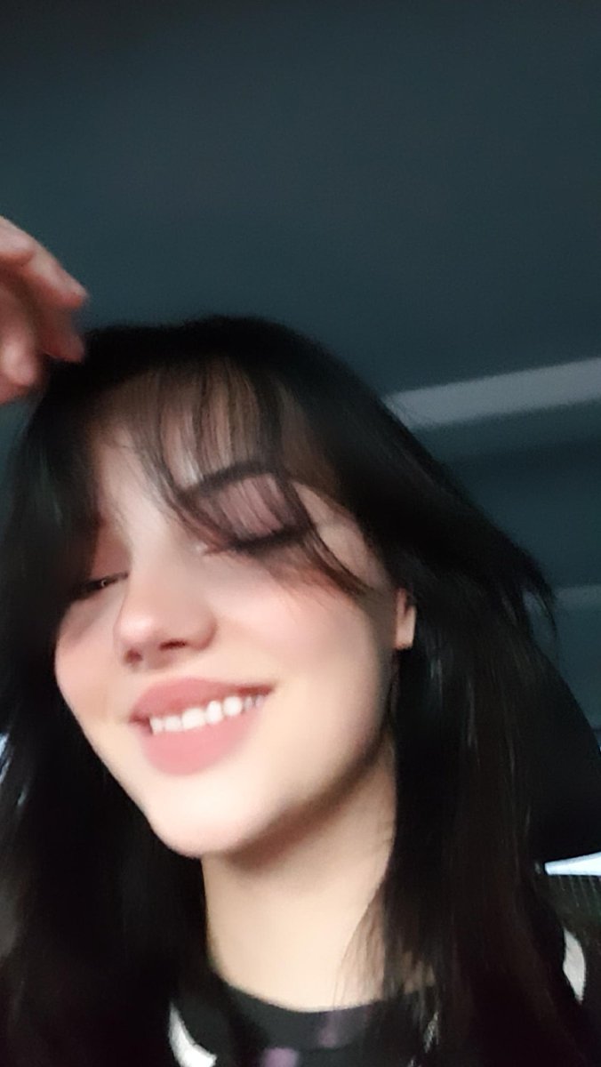 biasingyoongi's tweet photo. look what kpop &amp; tiktok turned me into https://t.co/4uCN7xIkBd