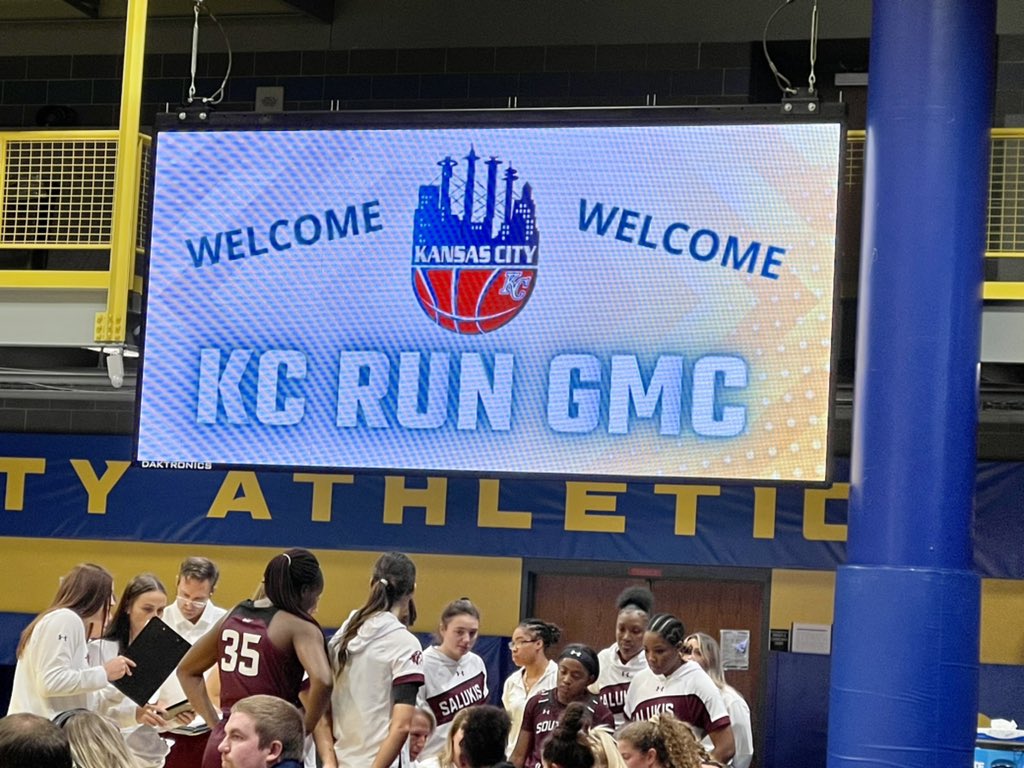AudraGragg's tweet photo. Thanks @RunGMC2026Blue for gathering us all together to watch the @KCRoos_WBB.  It was a great game! https://t.co/DNECQ8xtrW