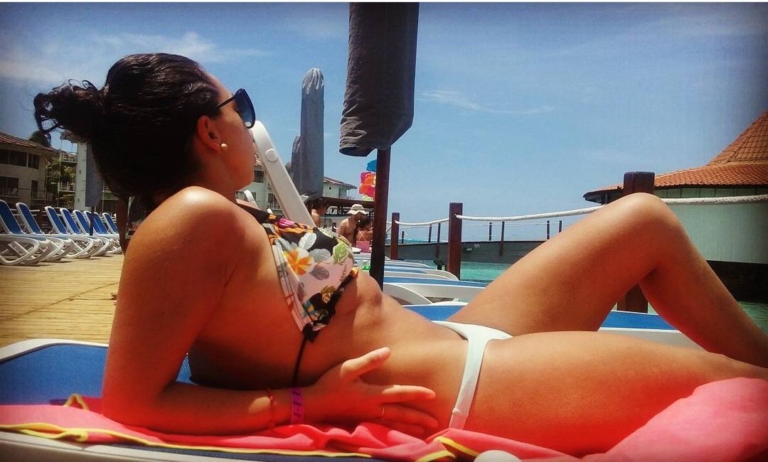 Roxyhugo's tweet photo. Extrañando el sol https://t.co/vLfLi0D1Qn