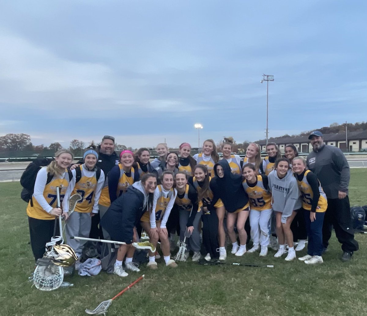 <a href="/LIYELLOWJACKETS/">Coach Rose</a> 2024 Gold all smiles after a nice win to close out Mid Atlantic Showcase 🐝🥍💪🏻 #happytraffic