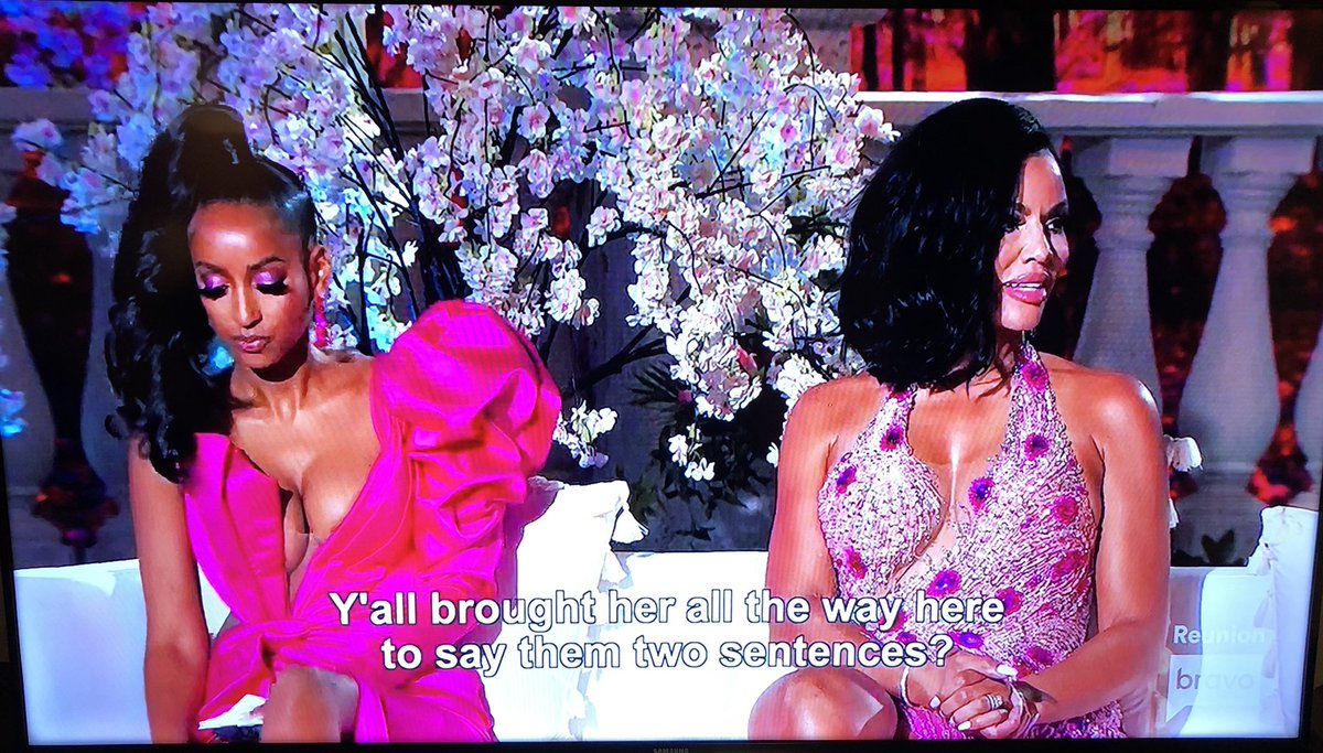 MarsVars's tweet photo. Mia is all of us in this moment
@mrsmiathornton @BravoTV #RHOP #RHOPReunion #friendof https://t.co/Gj4qP9cgYk