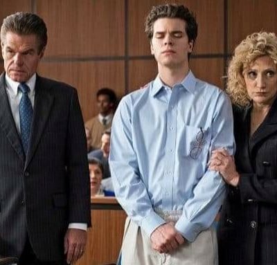 MenendezRand's tweet photo. Four years ago tonight was the season finale of 'Law &amp; Order True Crime: The Menendez Murders.' It was a remarkable moment for those of us who had been closely following the #MenendezBrothers case since 1989.
Thread 1/1 https://t.co/ZSgPCCSoax