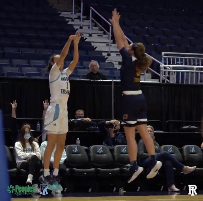 CCS_Girls_BBall's tweet photo. Great start to their college careers for these three alums. @nolan_ruthie @Lilly_Phillips4 and @Sophie_Philly https://t.co/QtMQtAttow