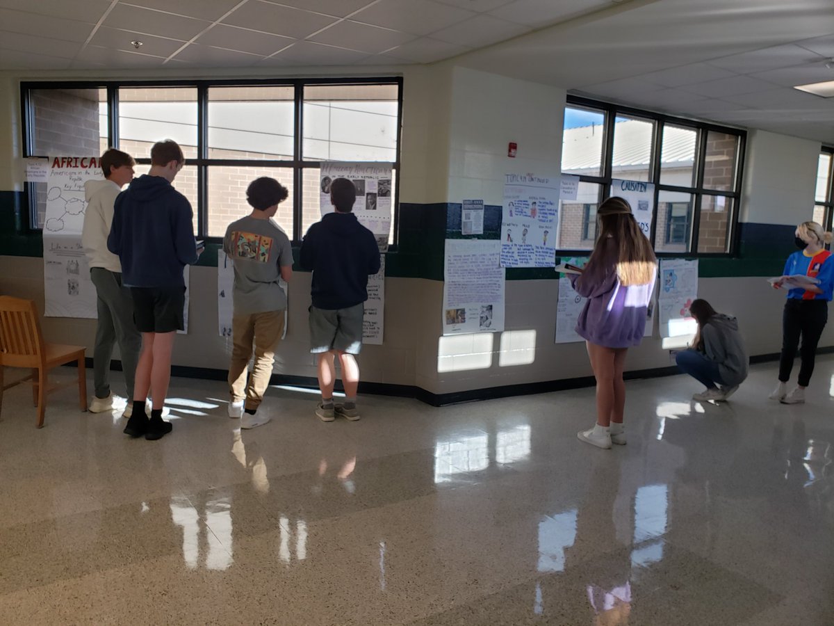 ms_greencvhs's tweet photo. From a couple of weeks ago, students created informational posters for the different Antebellum Reform movements &amp; completed a gallery walk with their finished products. Awesome work!! 👏 #latepost #APUSH https://t.co/hXO1x0FoLu