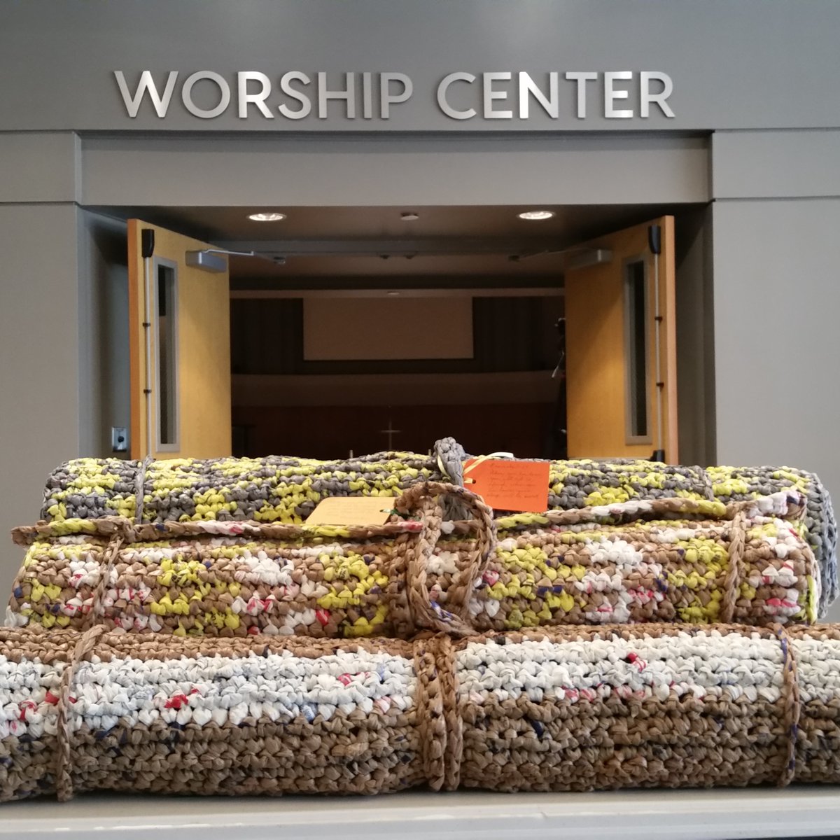 TheMercyTree's tweet photo. Thank you to the #matministry of #gdlchouston for creating and donating these sleeping mats for our clients. They are crocheted from plastic grocery bags. This is a true labor of love and a great blessing to our clients. Thank you!  #gdlcserves https://t.co/3OYa5TUtW0