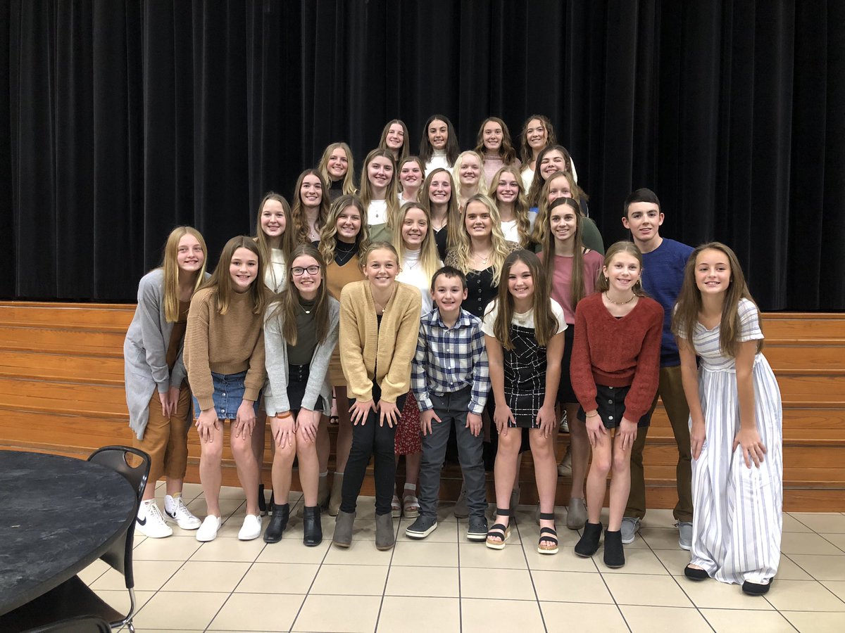 VbLadycavs's tweet photo. We wrapped up the volleyball season tonight with a great banquet, Honoring a very exciting and special season. Thank you to Seniors!🧡 https://t.co/7Z3kCC70GH