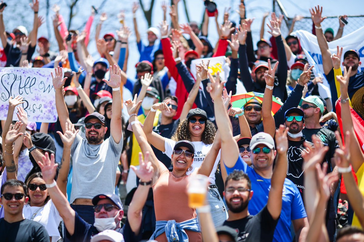 visacashapprb's tweet photo. you rocked this weekend, Brazil ❤️ 

#BrazilGP 🇧🇷 https://t.co/qf6QWg9xmT