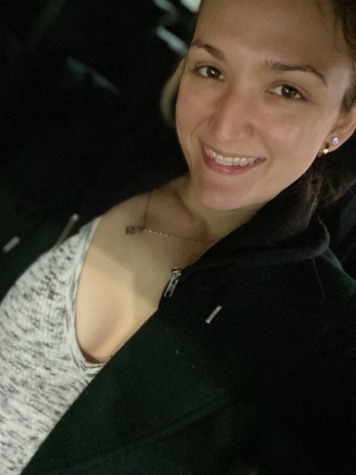 What about necking in the car💋😏💋 https://t.co/QB5sM6bp7w