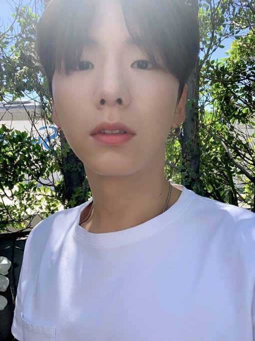 our soft boy 🥰

#kihyun #기현 <a href="/OfficialMonstaX/">몬스타엑스_MONSTA X</a> 

~🦈~