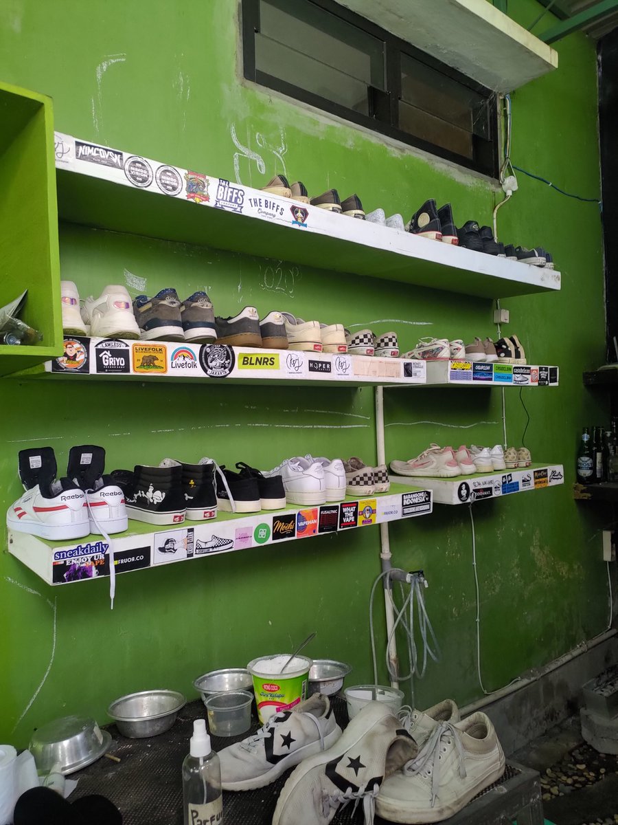 Jagoaneon99's tweet photo. Kebahagiaan ku adalah?
Costumer nyuci balik lagi ke aku dan dengan hasil yang memuaskan.
Alhamdulillah selalu overload https://t.co/HMZ8S1laRG