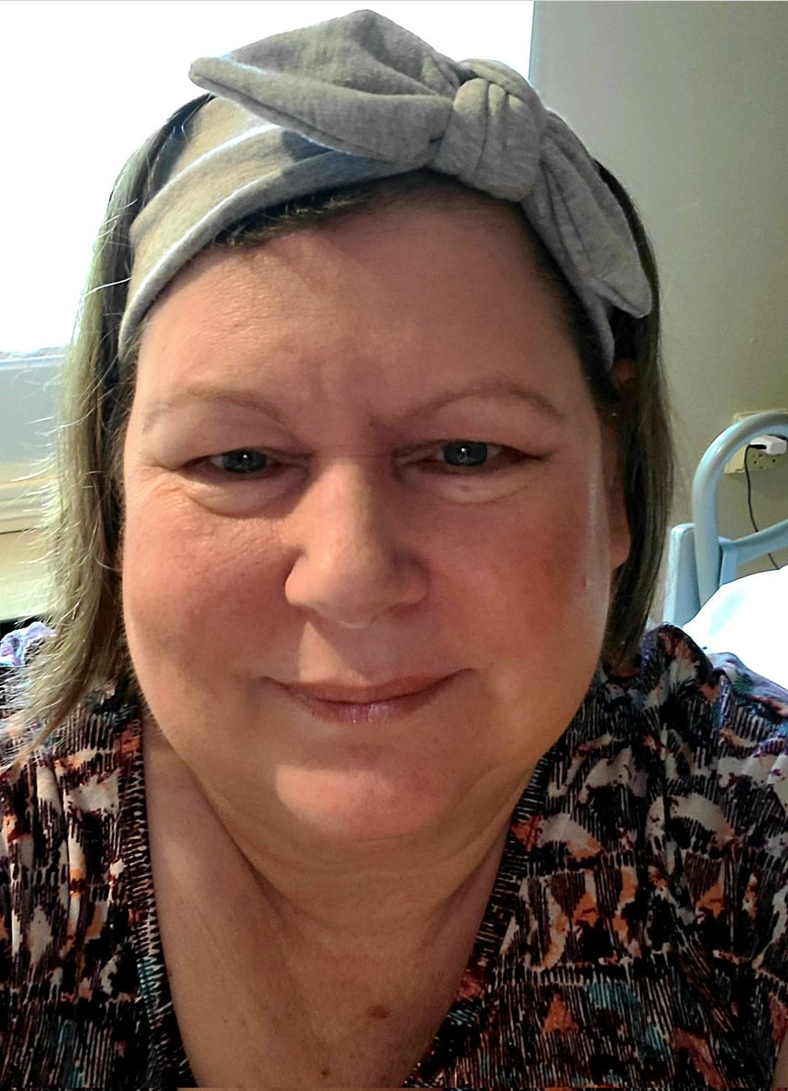 lauralynpsychic's tweet photo. @HearHerRoar2020 This is me when I was in the nursing home. I just got done with my fourth brain surgery. You are absolutely stunning! Keep glowing and show the world what you're made of! God bless you on your healing journey! https://t.co/XckhoCxtae