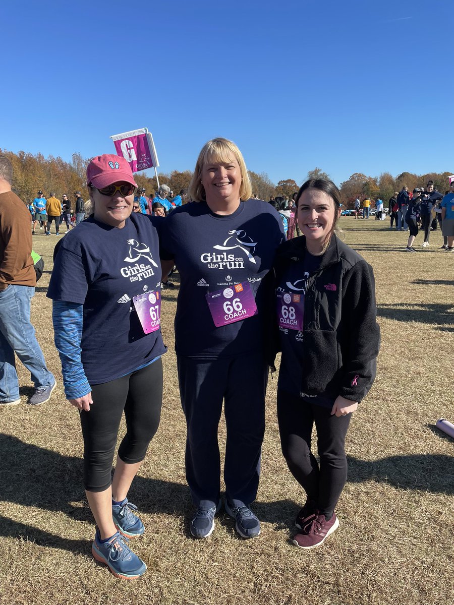 2kayaknc's tweet photo. Great day for Girls on the Run!@WRES_Wildcats @ https://t.co/DJTafrzCdg