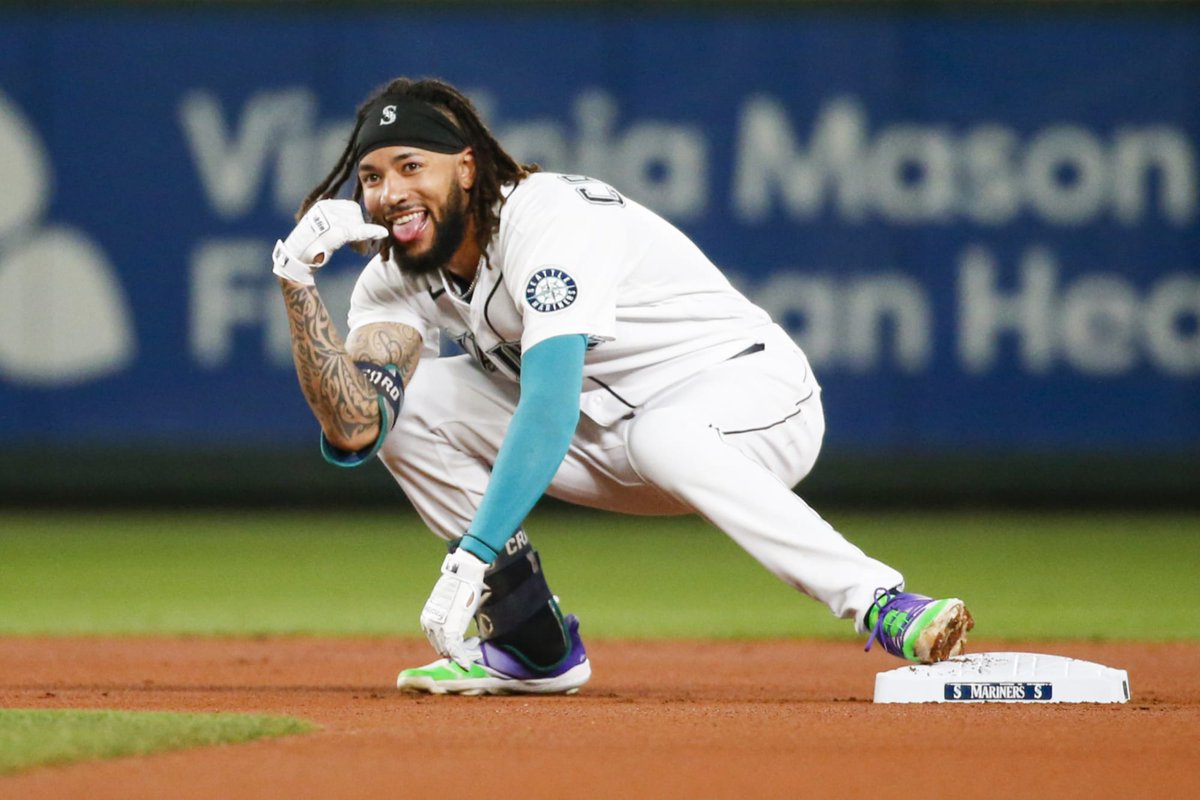 RussellHartness's tweet photo. The best team in Seattle... 
@Mariners https://t.co/H6FwUB0qki
