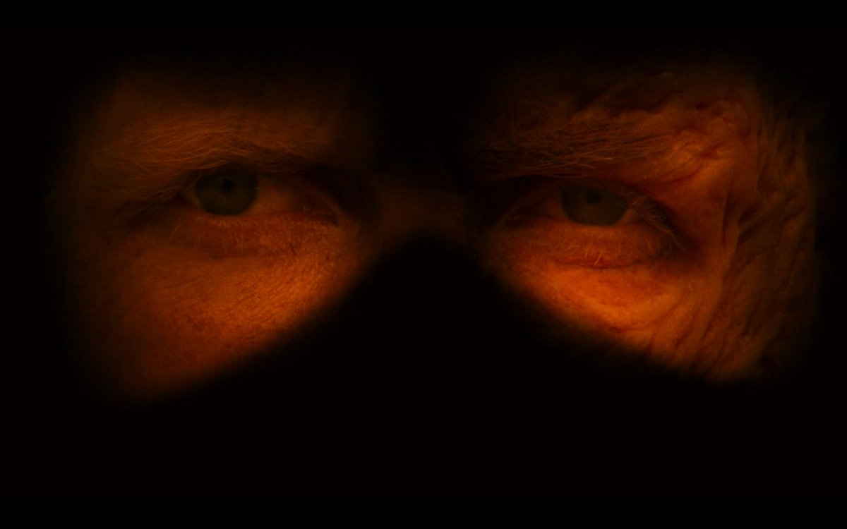 TWalkingDWorld's tweet photo. There’s something really special &amp; beautiful about these close-ups of the character’s eyes in the masks this season.

#FearTWD https://t.co/WlxgH697vI