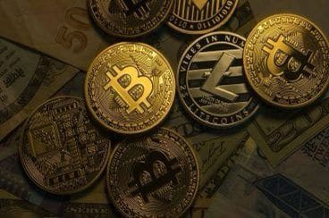 eMariSwap's tweet photo. Once upon a time there was no need for an e-mail address or social media account, then the world changed 

The same is happening with Cryptocurrency. The future is digital and it’s important to find a safe digital token and hold on to it #blockchain #DeFi #Emari https://t.co/9uKeQSeccR