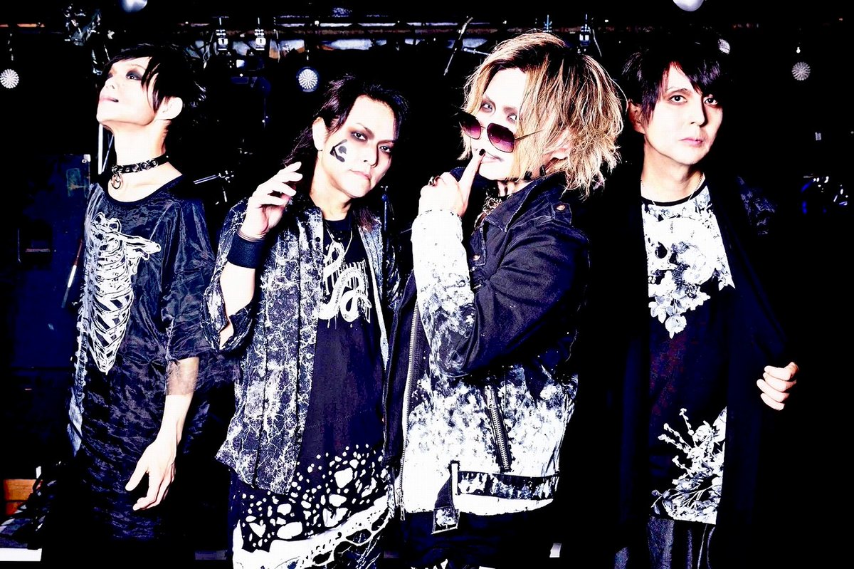 v_tanu's tweet photo. 「DASEIN vs Black DASEIN」～先攻 コピバンブラダー参上!!!～ コラボとはいえ一応vsと銘打ってる以上、バッチバチにやってやりますよ！！！
https://t.co/frP9sMaiZW https://t.co/aqL0K5nVP4