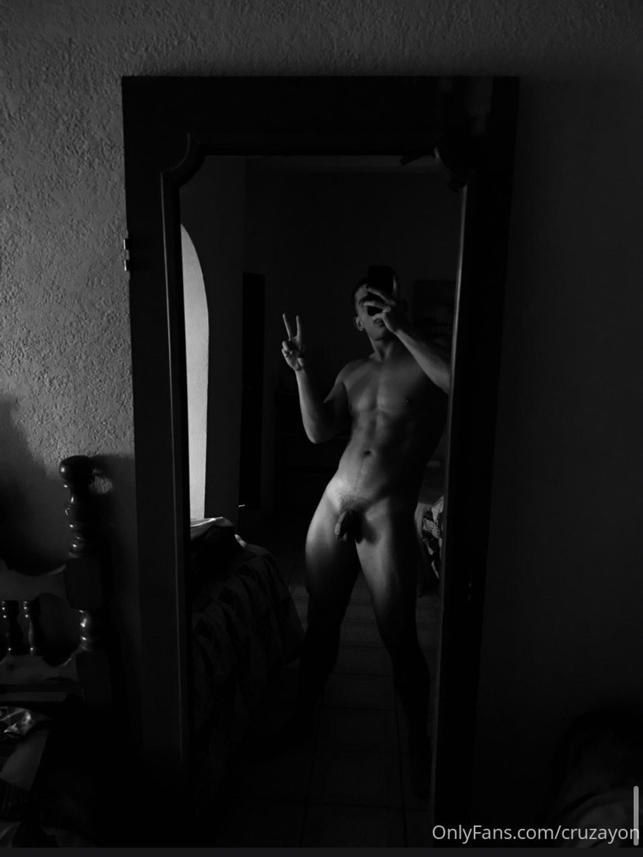 itsismale's tweet photo. El papi Cruz Ayon🤭🔥 #cruzayon #gay #onlyfans #xxx #dick #bigdick #nude https://t.co/YjCwzD4CZn