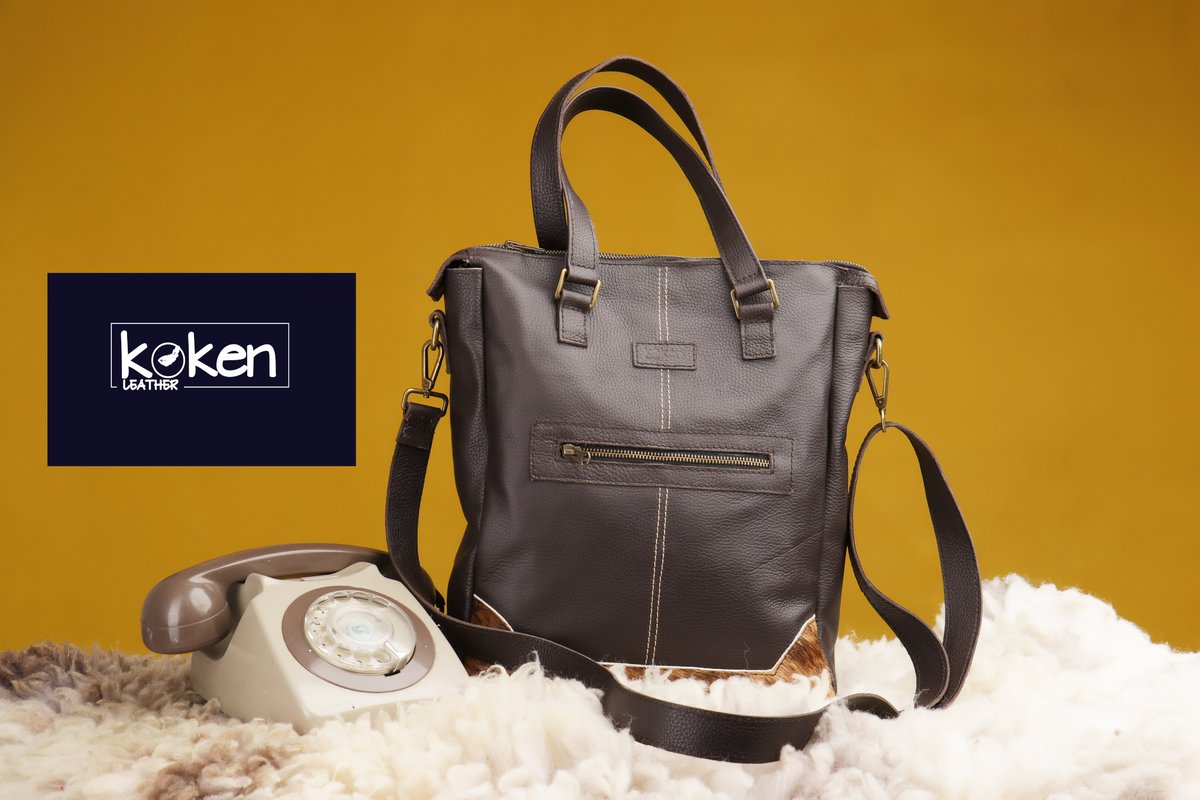 Koken Leather is a whole monday mood!
This laptop bag fits your 15" laptop,notebook ,charger and alot more. Has two outside pockets for you to slip in your small essentials

Call/whatsapp koken leather : 0718507097
Made in Kenya is always a steal!