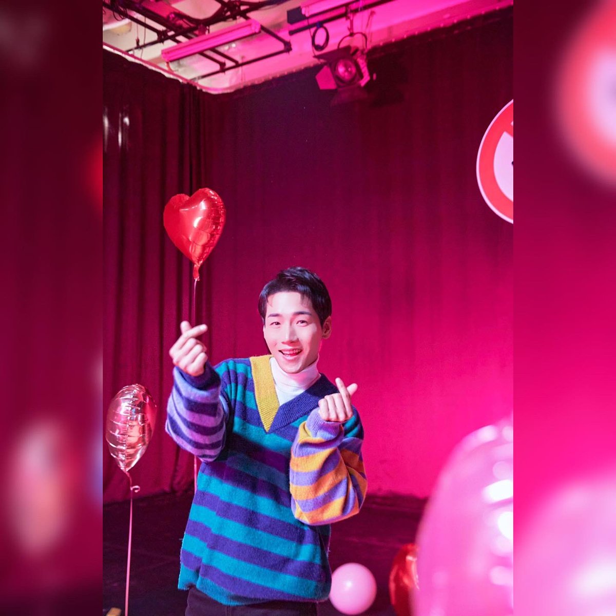 TotalsetEnter's tweet photo. 🎉Park-koon comeback!
11월 28일 신곡 #유턴하지마 발매!
사랑은 직진~직진~유턴하지마🎤

#박군 #트롯특전사 #가수박군
#티저이미지 #티저
#컴백 #comeback https://t.co/JBPY5zjT2r