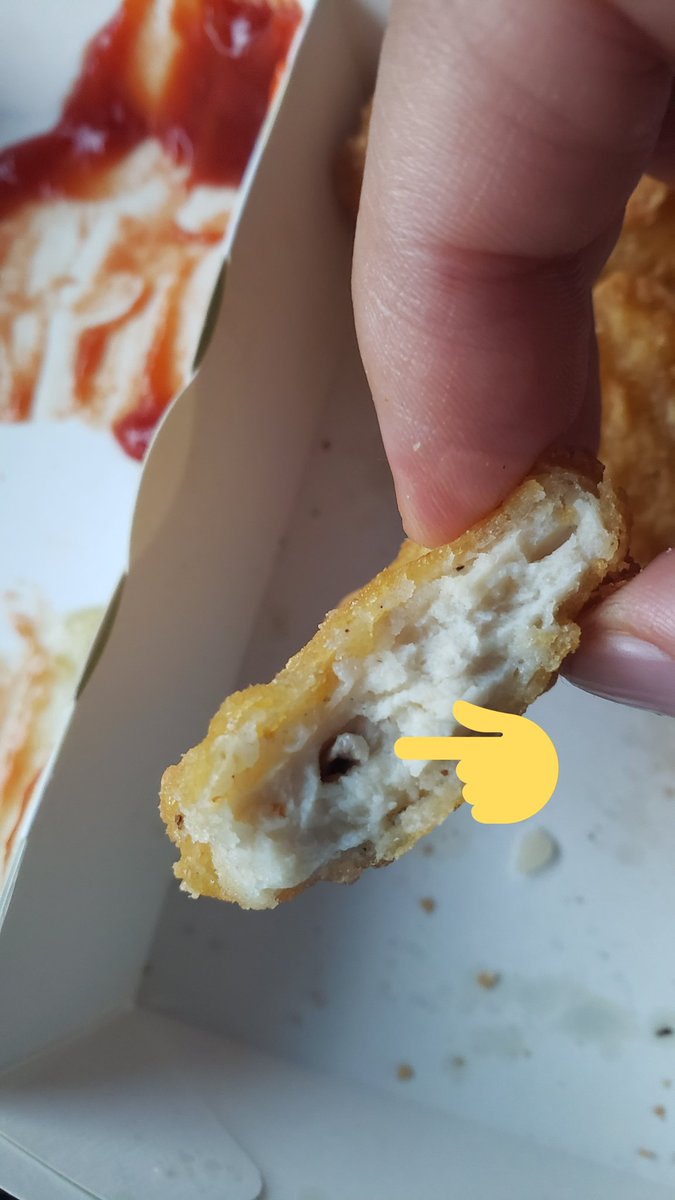 frik0_'s tweet photo. @McDonalds The urge to say "I want my nuggets boneless please" how I suppose to give them to my little daughter now? https://t.co/OyrlloJtgk
