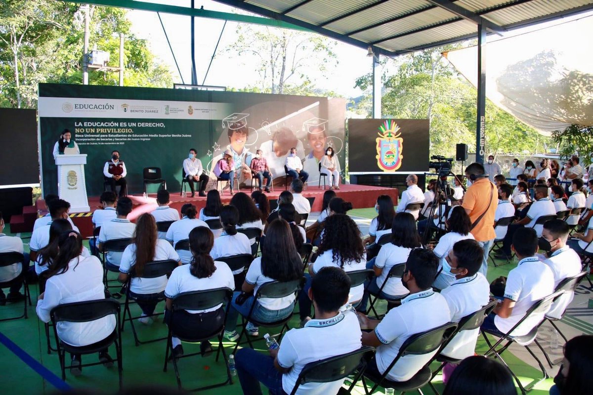 EvelynSalgadoP's tweet photo. La formación educativa de nuestras niñas, niños y jóvenes es prioridad en Guerrero. Junto al Gobierno Federal dimos arranque al programa “Apoyo para el Bienestar de Niñas y Niños Hijos de Madres Trabajadoras” además de la entrega de la Beca Universal “Benito Juárez”. https://t.co/xQ9LxW2CTd