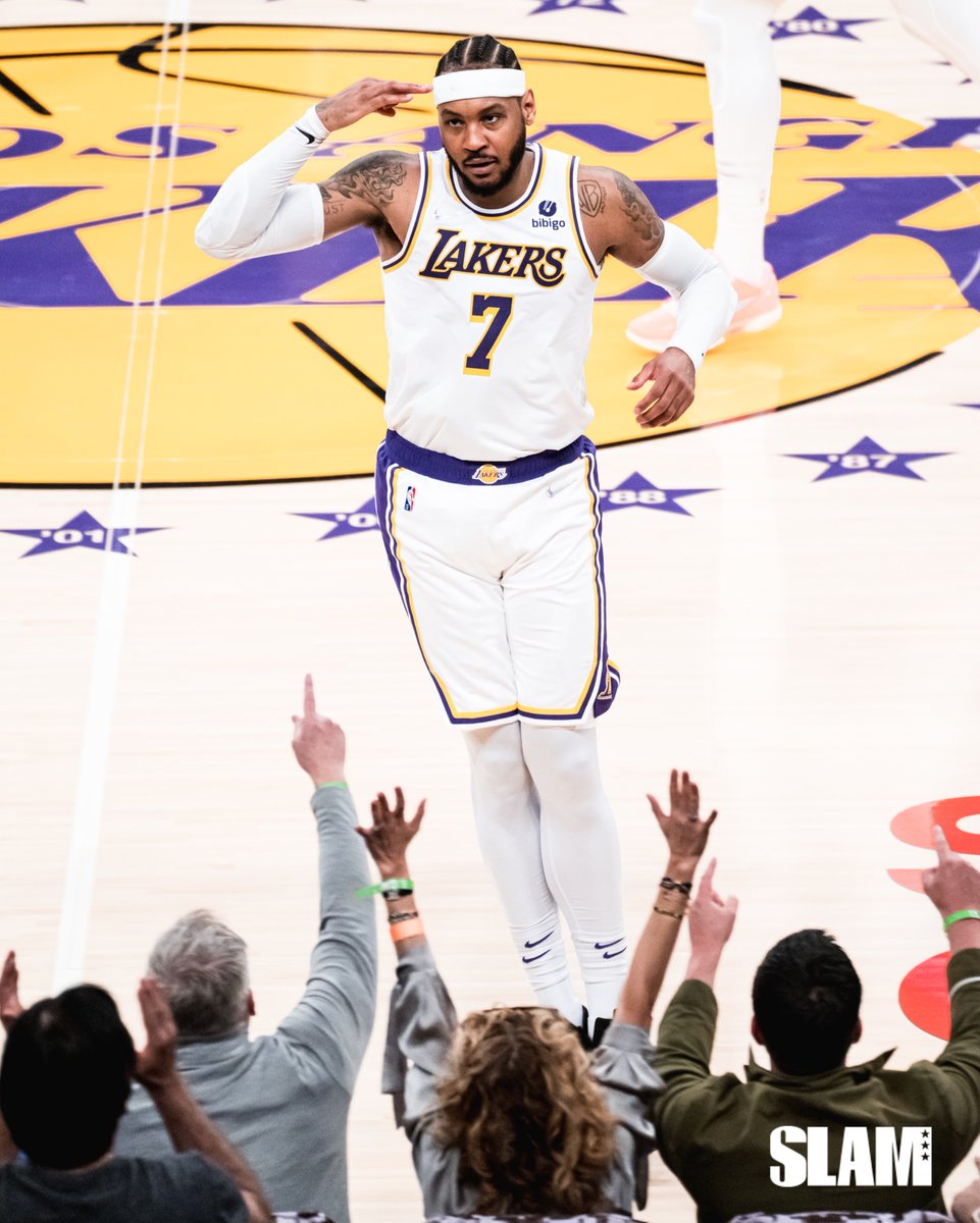 SLAMonline's tweet photo. Three to the dome is a lifestyle only few are accustomed to.

📸: @goodlooksfamily https://t.co/vMYhbpHE2A