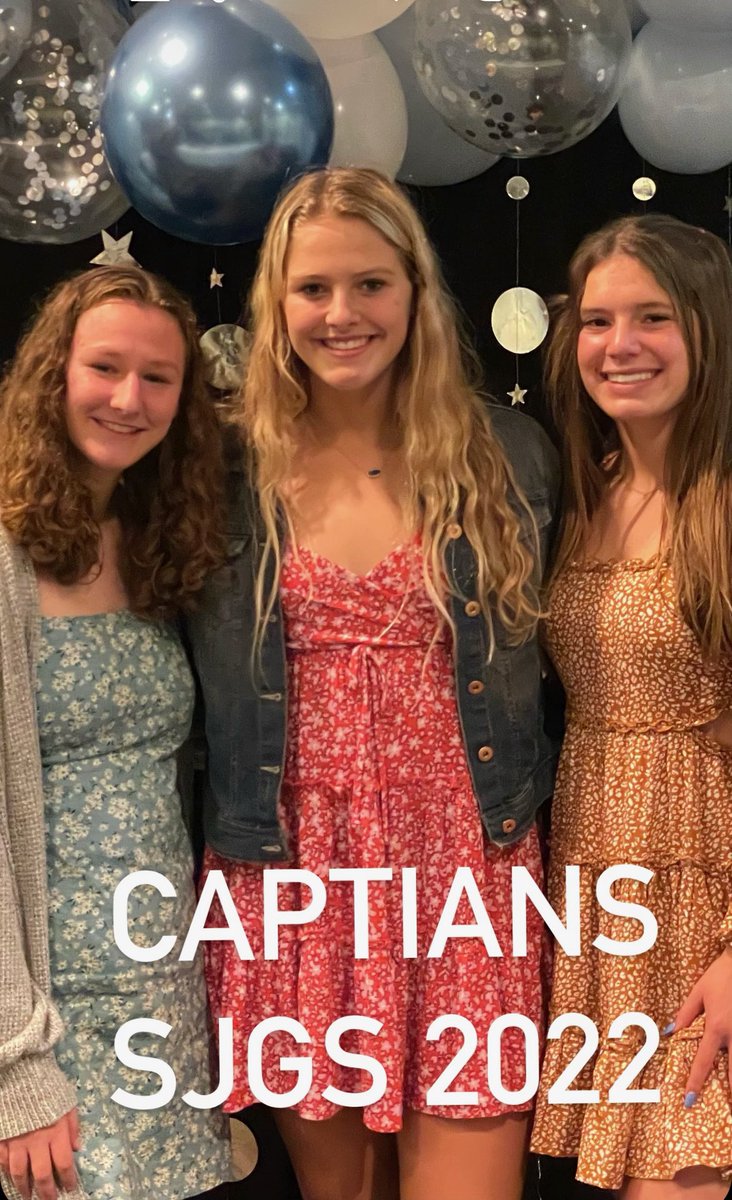 PeytonHull8's tweet photo. so excited to be co-captains along side my best friends for our Senior 2022 soccer season next fall⚽️🤍 #jbro’s https://t.co/hKIPJxSGiC